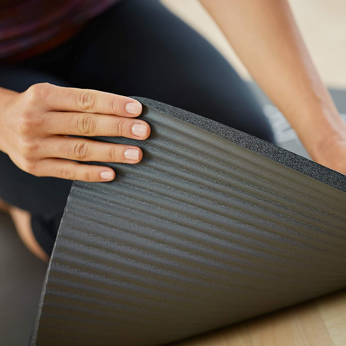 STOTT PILATES Deluxe Pilates Mat with Grommets (Graphite) 0.6 inch